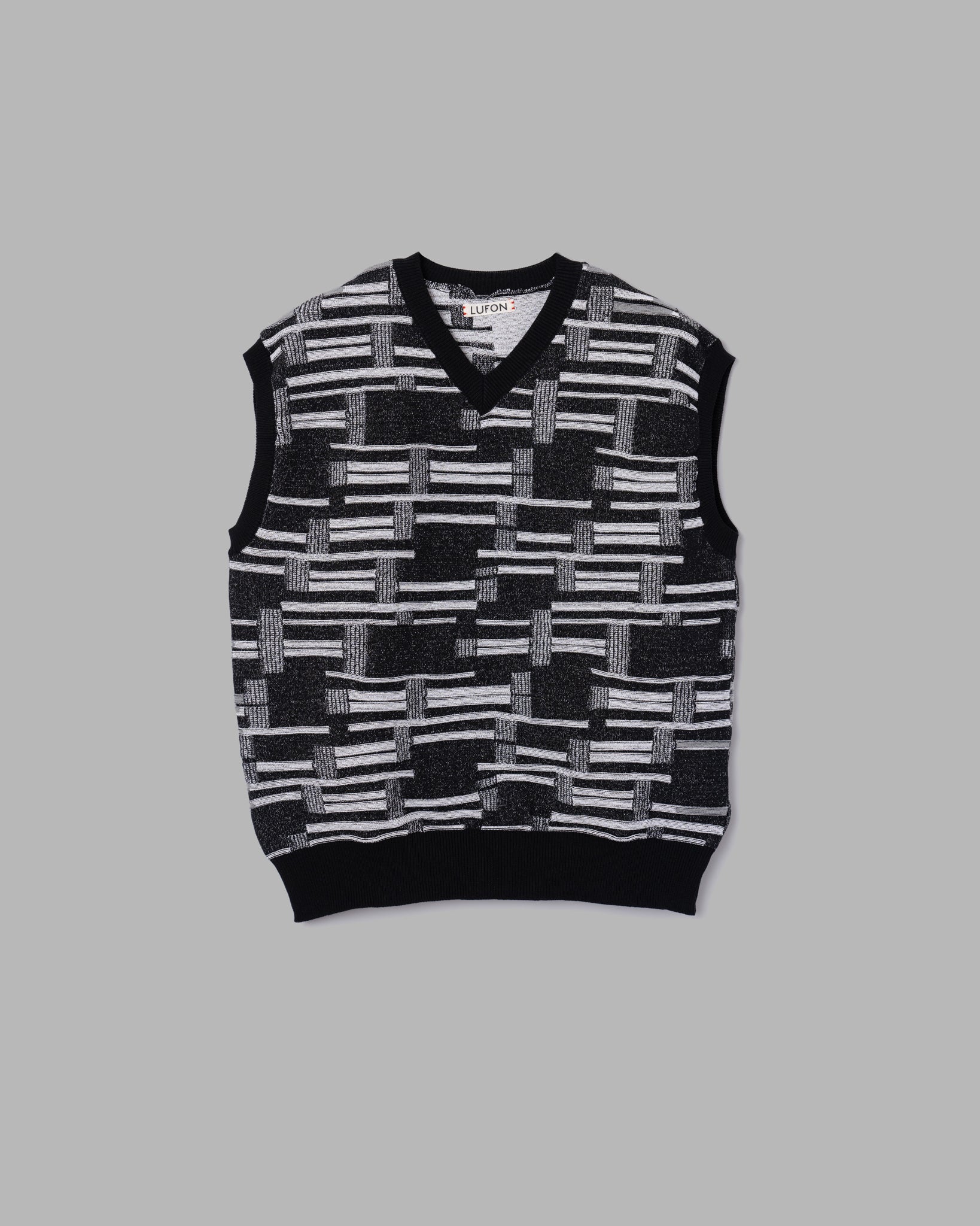 DEFORMATION BORDER KNIT VEST - BLACK/WHITE