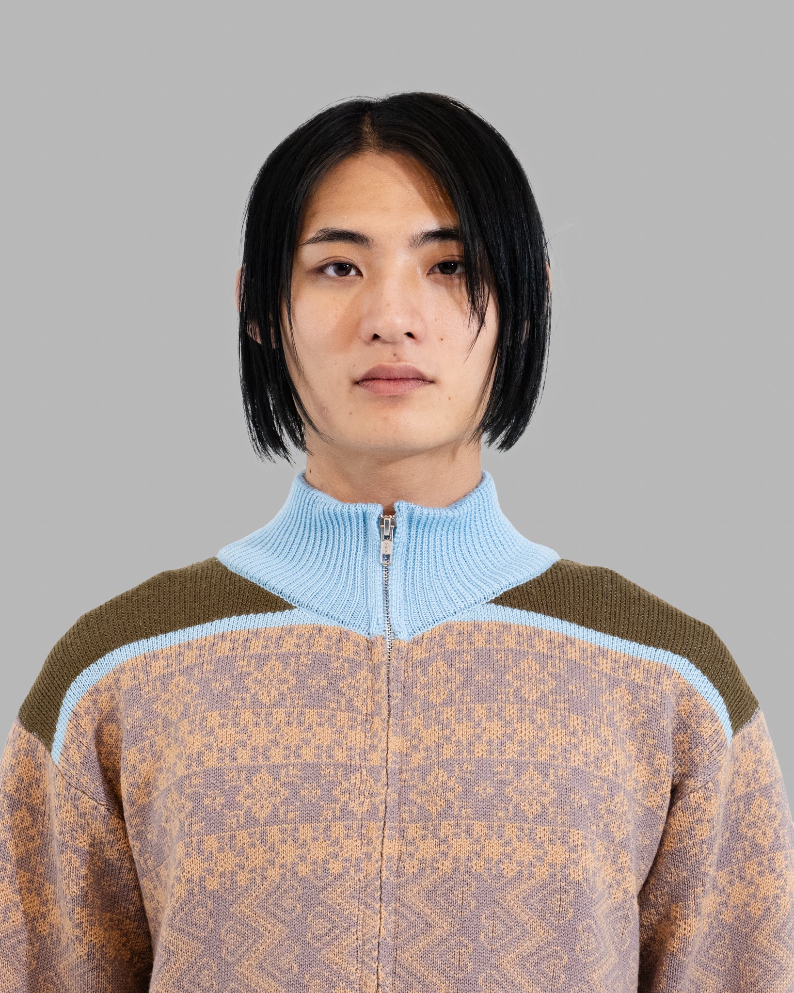 MERINO WOOL FAIRISLE JAQUARD DRIVERS KNIT - BROWN KHAKI/LIGHT BLUE MIX