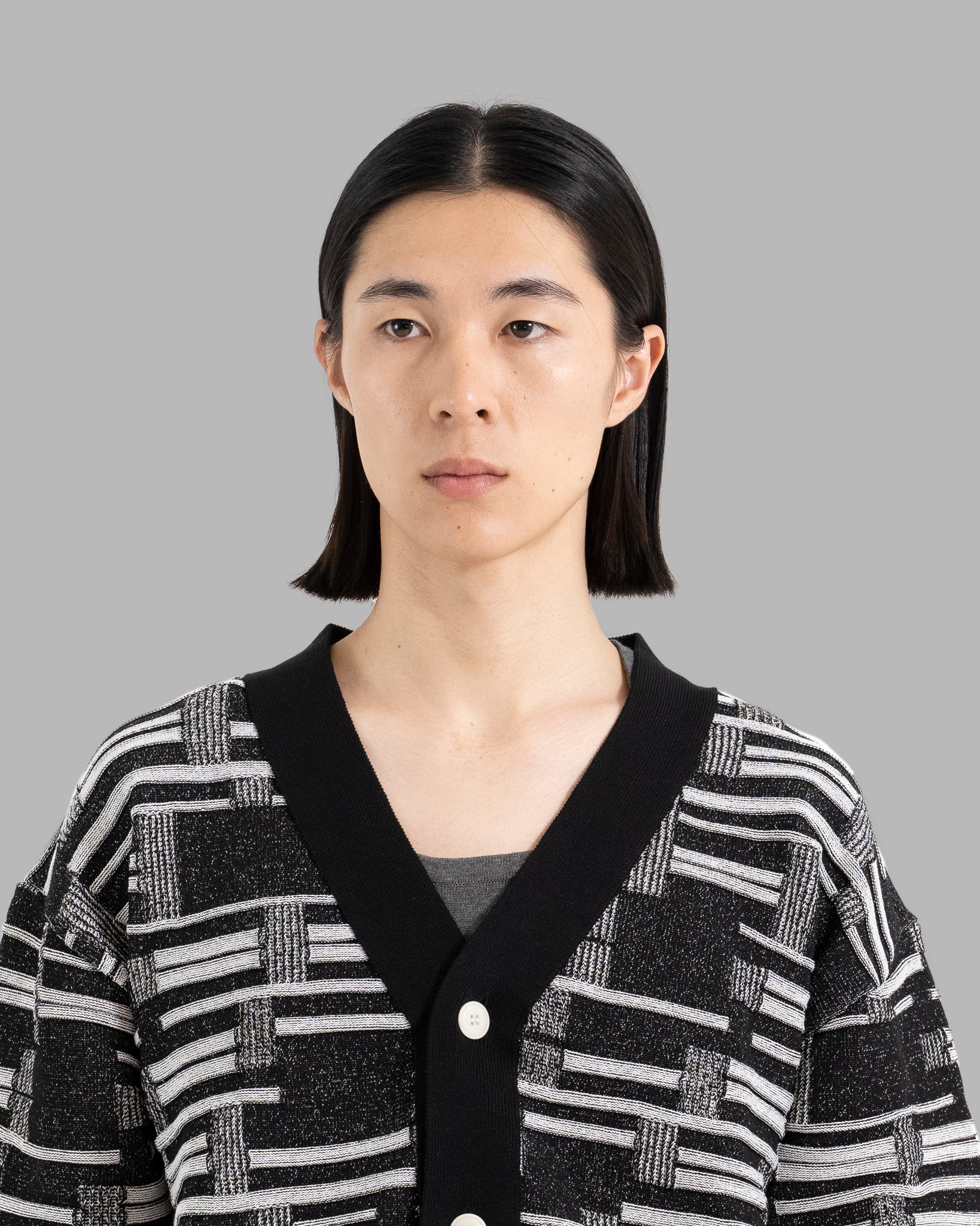 DEFORMATION BORDER KNIT CARDIGAN - BLACK/WHITE
