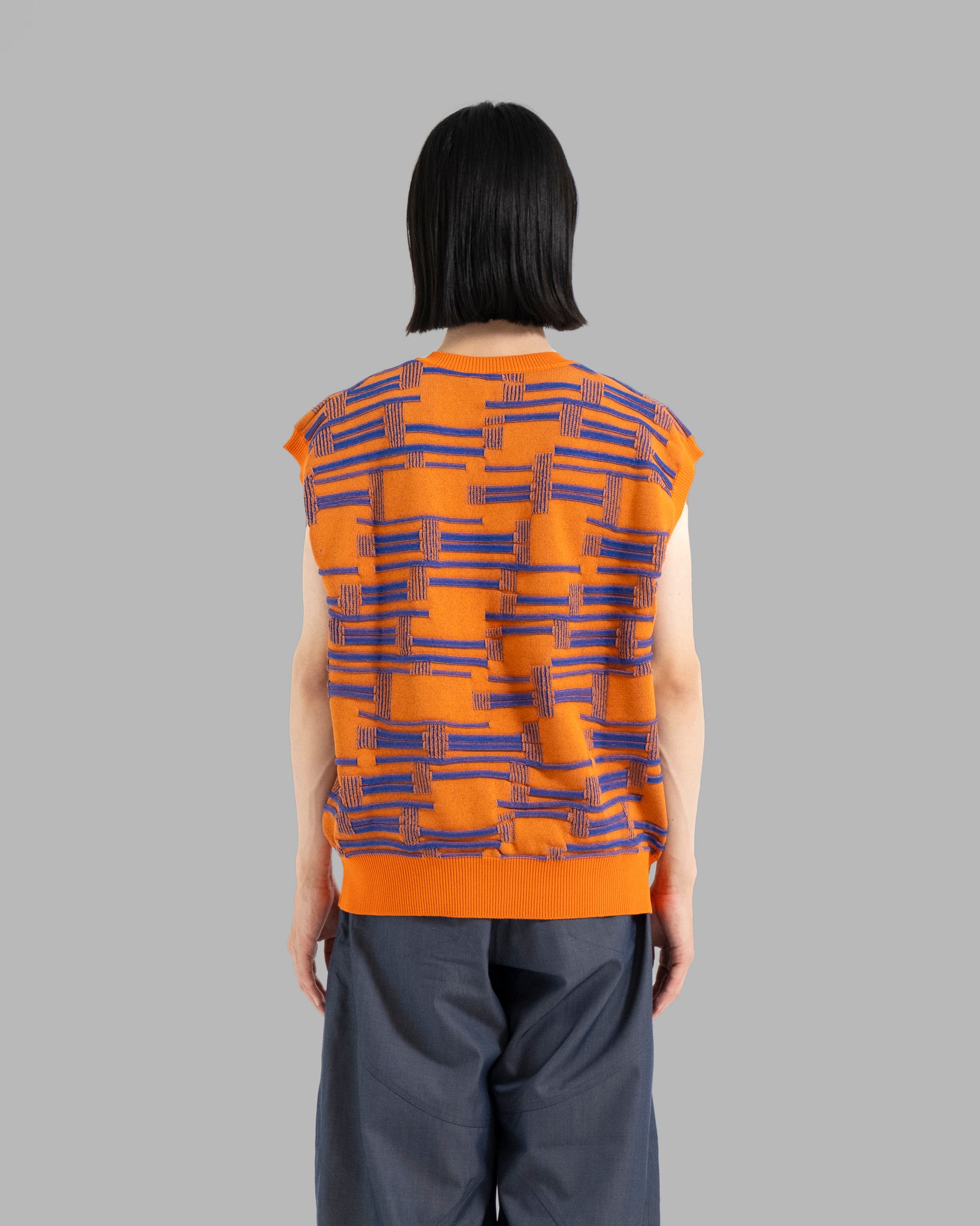 DEFORMATION BORDER KNIT VEST -ORANGE/BLUE