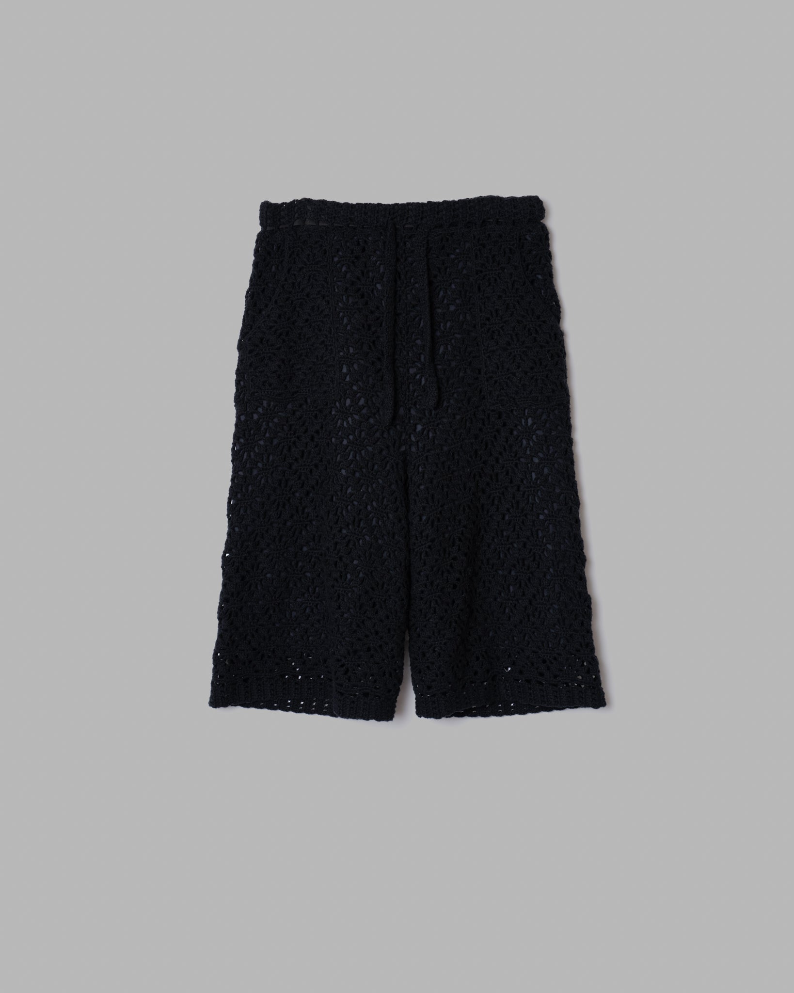 CROCHET HAND KNIT SHORT PANTS - BLACK