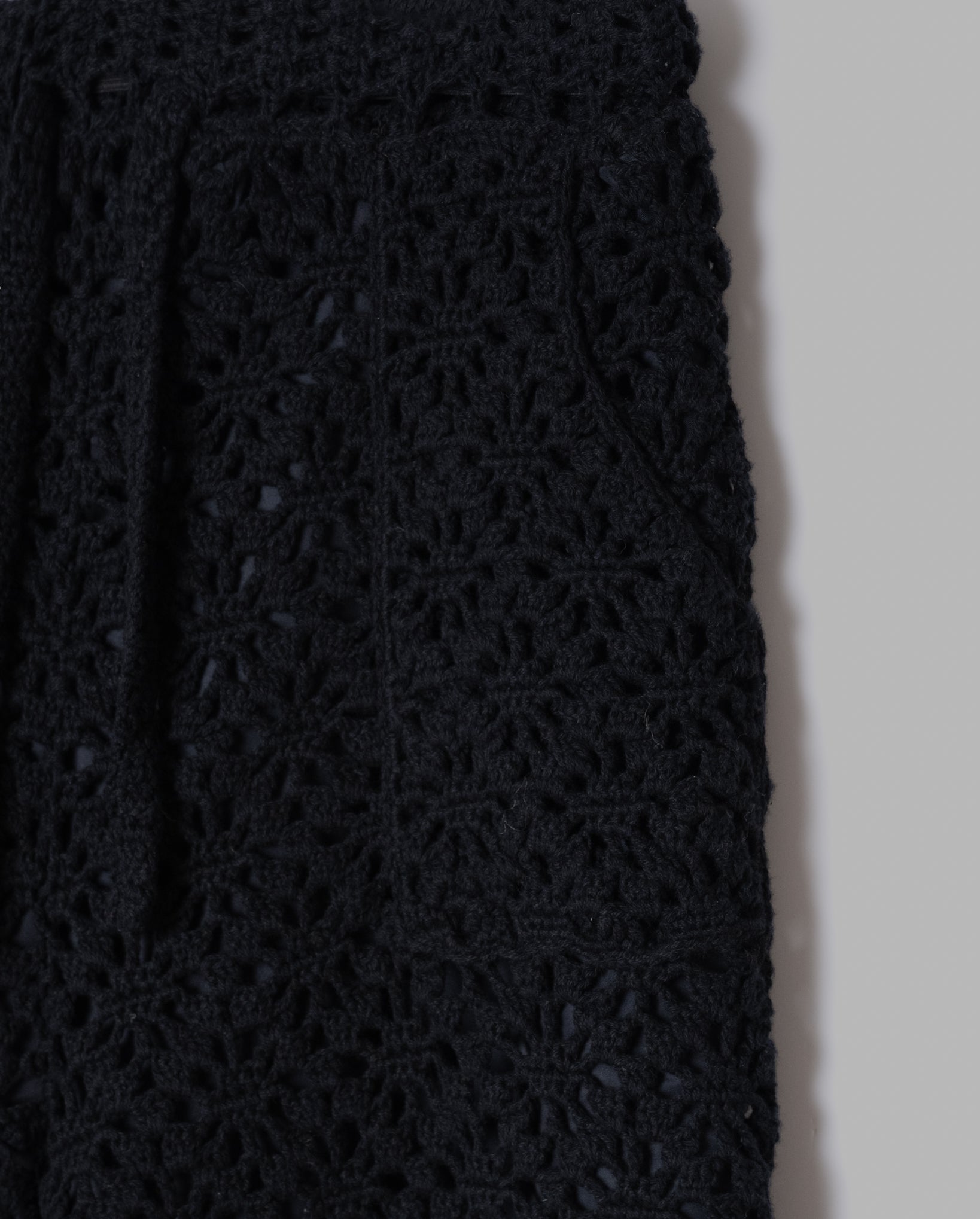 Crochet Hand Knit Short Pants --Black