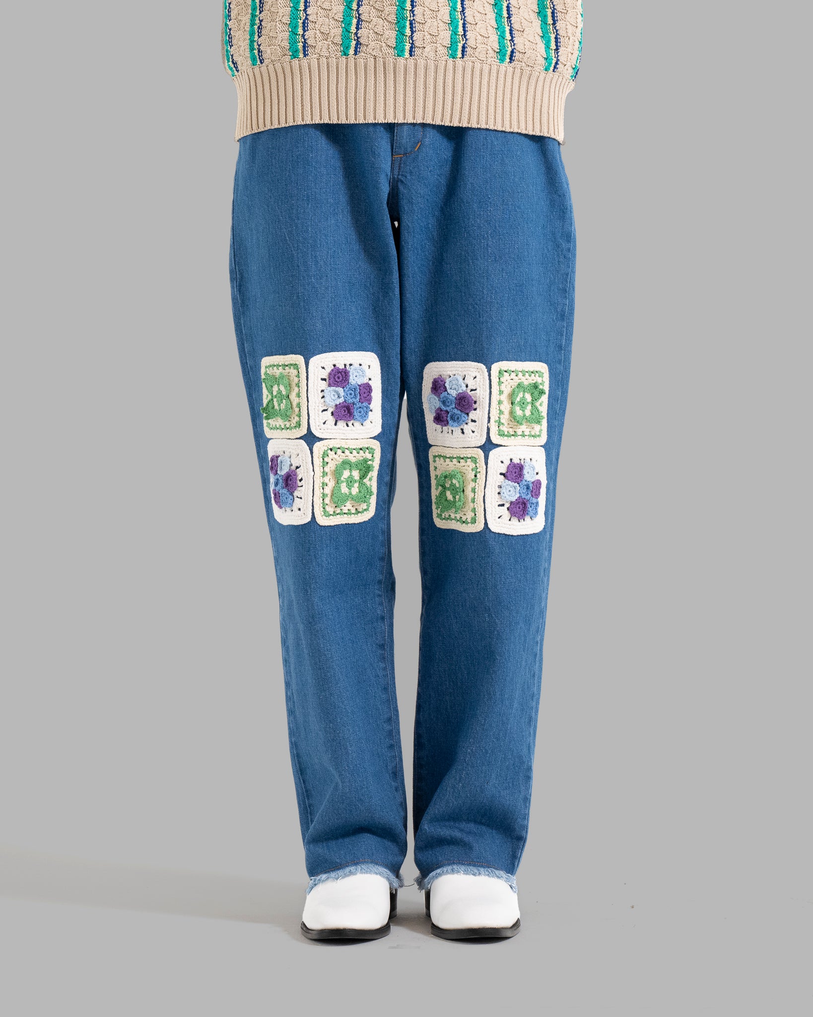 KNEES CROCHET FLOWER MOTIF WIDE JEANS - INDIGO
