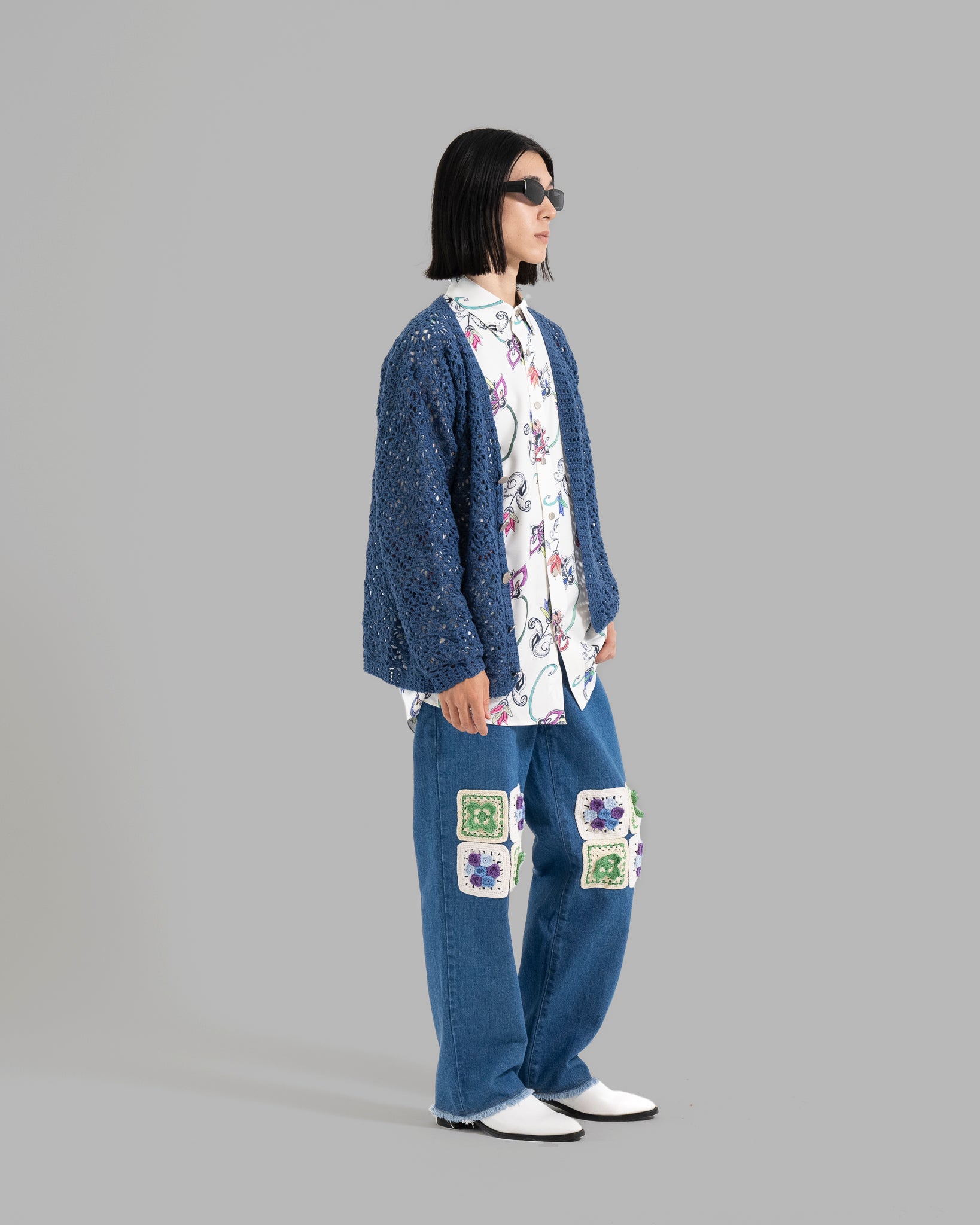 KNEES CROCHET FLOWER MOTIF WIDE JEANS - INDIGO