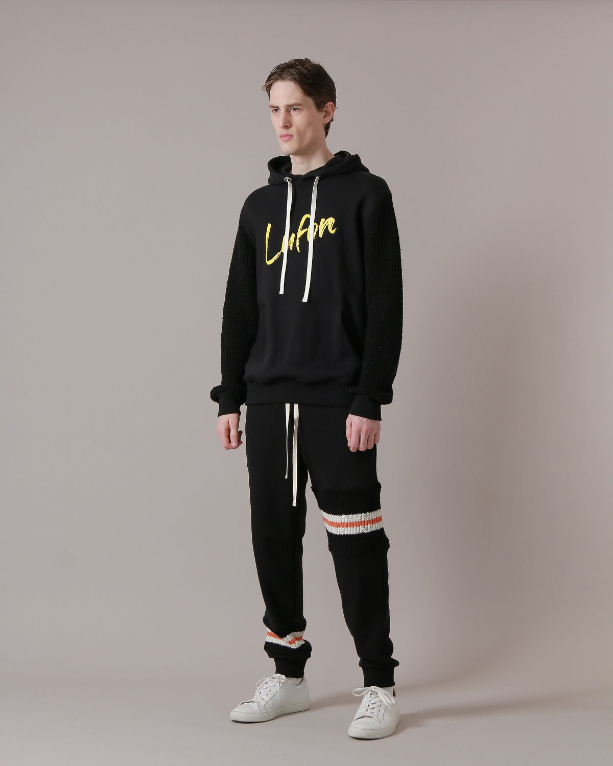 KNIT SLEEVE HOODIE - BLACK