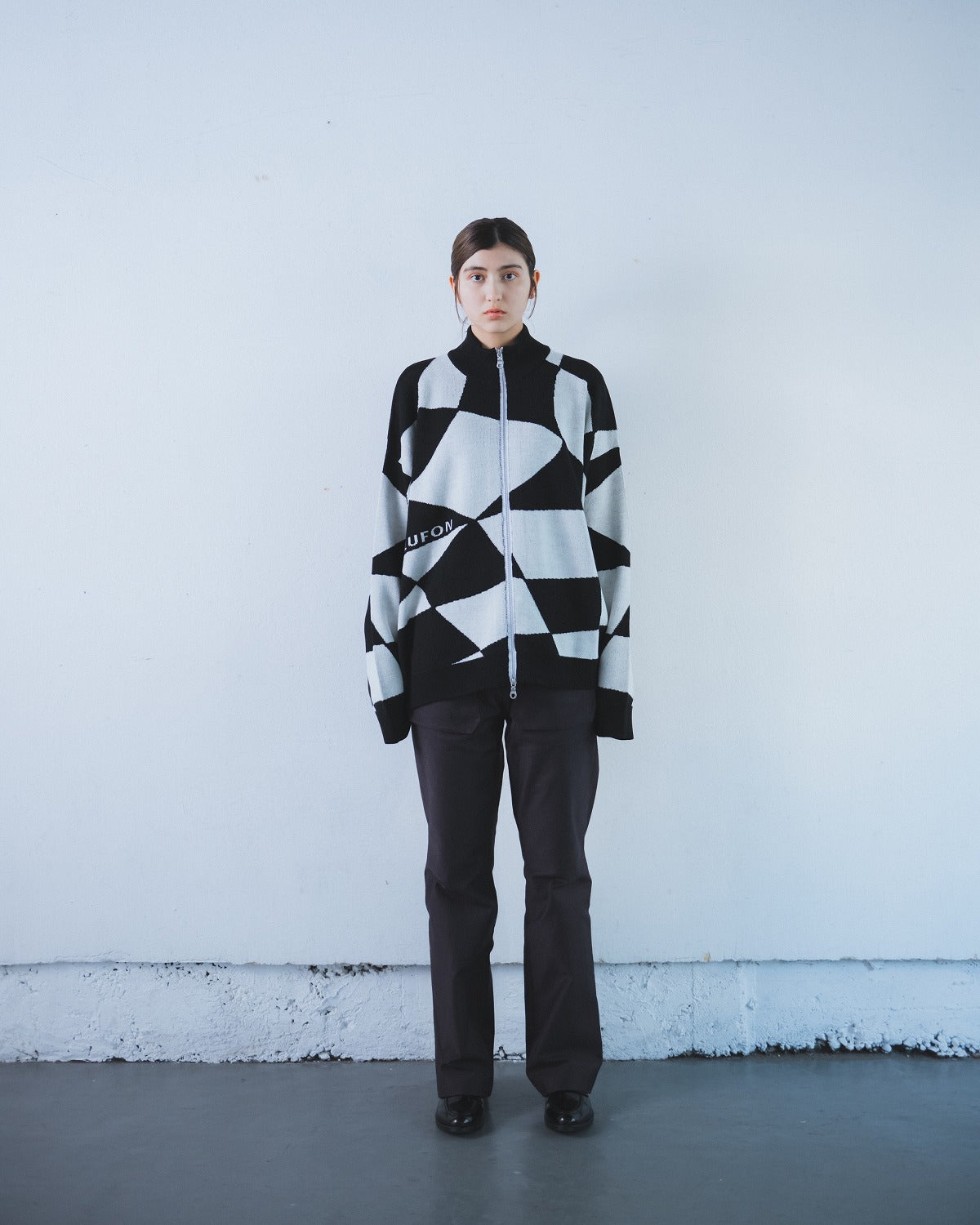 Distorted Checker Flag Drivers Knit --Black