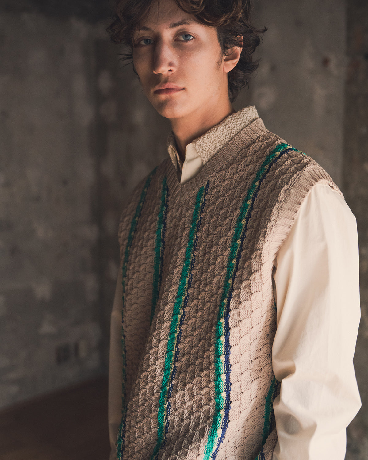 Low Gauge Knit Stripe Vest --Beige